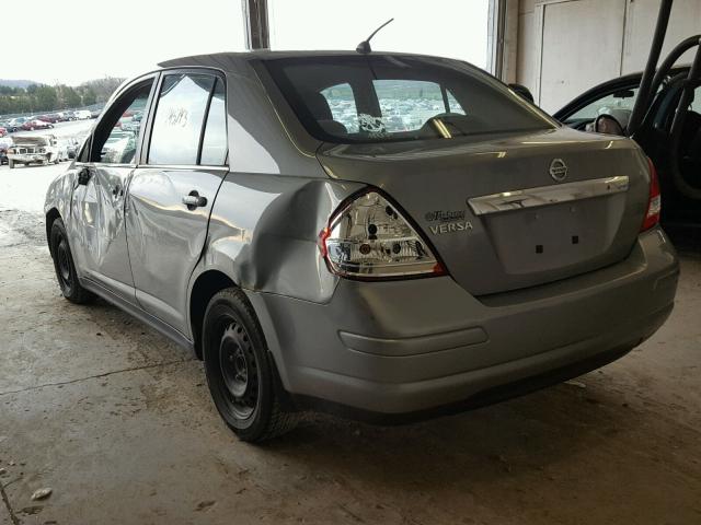 3N1BC11E98L403153 - 2008 NISSAN VERSA S GRAY photo 3