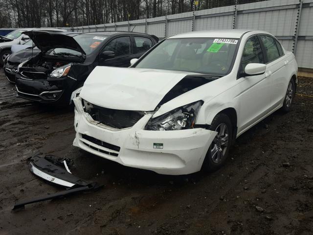 1HGCP2F62CA208753 - 2012 HONDA ACCORD SE WHITE photo 2