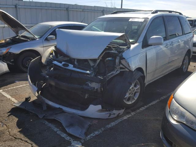 5TDBA22C96S071504 - 2006 TOYOTA SIENNA XLE WHITE photo 2