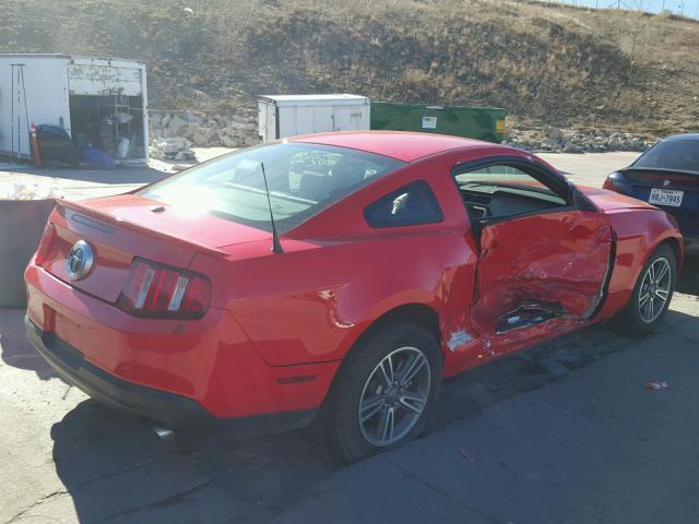 1ZVBP8AM0B5136829 - 2011 FORD MUSTANG RED photo 4