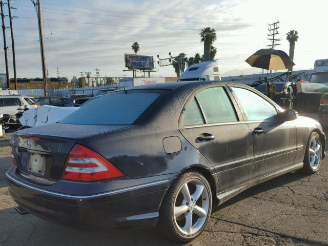 WDBRF52H56A900786 - 2006 MERCEDES-BENZ C GENERATI BLUE photo 4