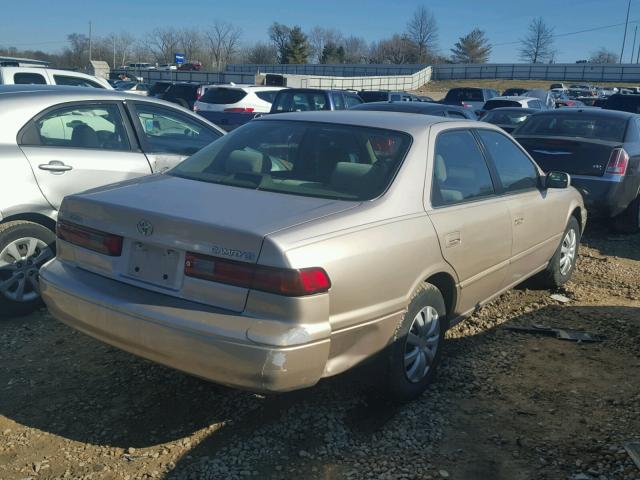 4T1BG28K5WU354776 - 1998 TOYOTA CAMRY CE TAN photo 4