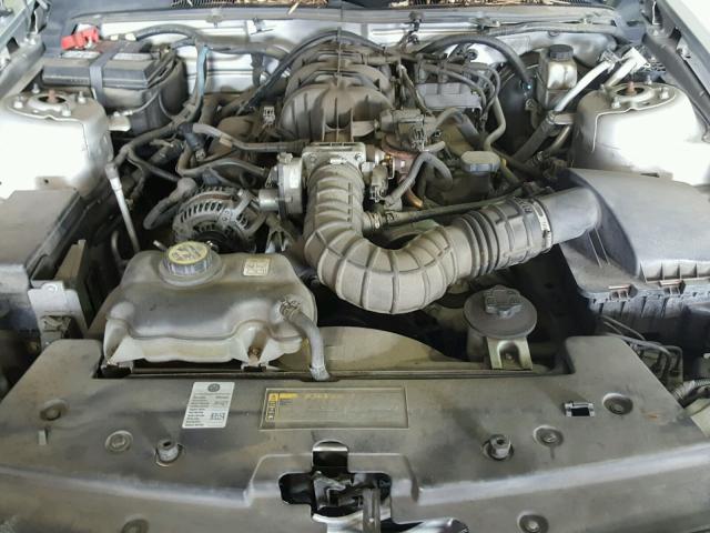 1ZVHT80N495111944 - 2009 FORD MUSTANG SILVER photo 7