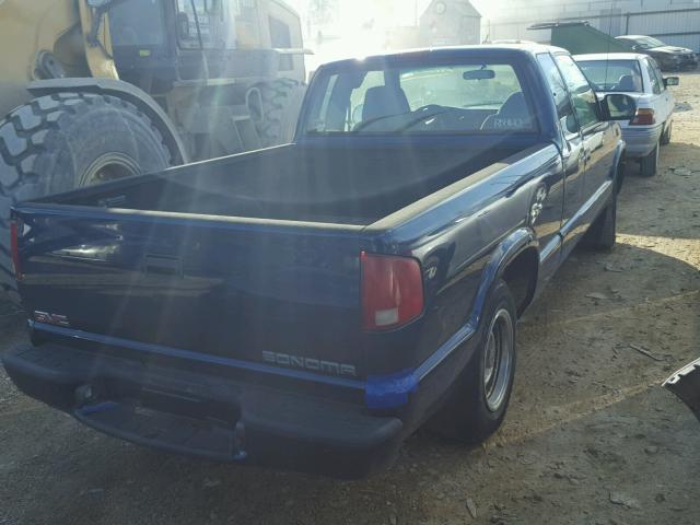 1GTCS19W528250973 - 2002 GMC SONOMA BLUE photo 4