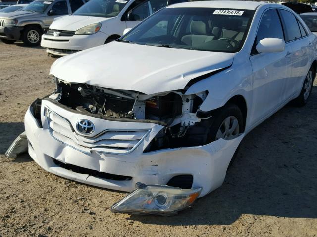 4T4BF3EK7BR137789 - 2011 TOYOTA CAMRY BASE WHITE photo 2