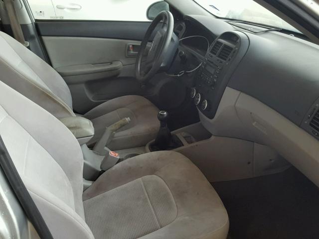 KNAFE221895654030 - 2009 KIA SPECTRA EX SILVER photo 5