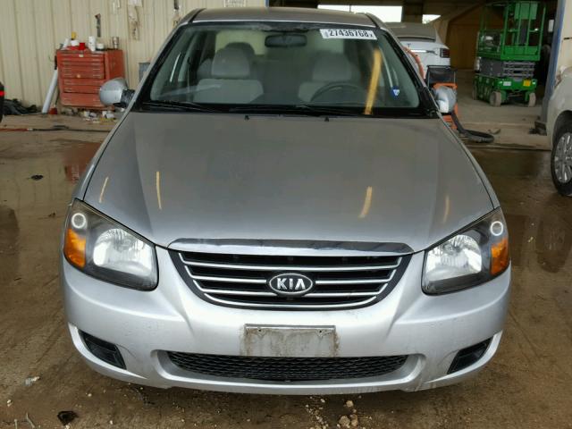 KNAFE221895654030 - 2009 KIA SPECTRA EX SILVER photo 9