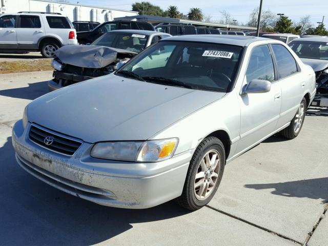 JT2BF28K7Y0273028 - 2000 TOYOTA CAMRY LE GRAY photo 2