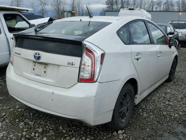 JTDKN3DU5D5550909 - 2013 TOYOTA PRIUS WHITE photo 4