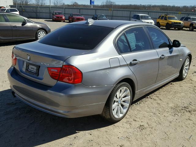 WBAPH7C55BE461169 - 2011 BMW 328 I GRAY photo 4