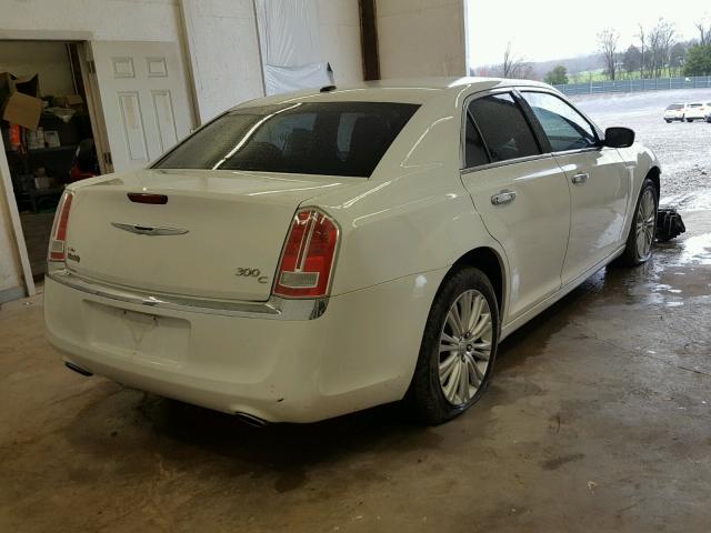 2C3CCAKG3DH645090 - 2013 CHRYSLER 300C WHITE photo 4