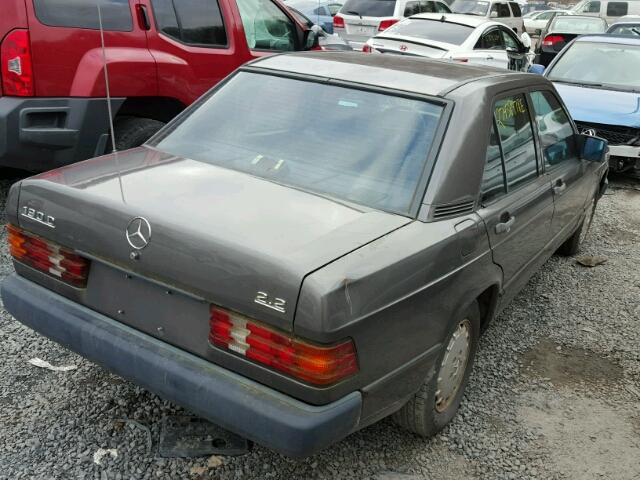 WDBDB22A7EA065277 - 1984 MERCEDES-BENZ 190 D 2.2 CHARCOAL photo 4