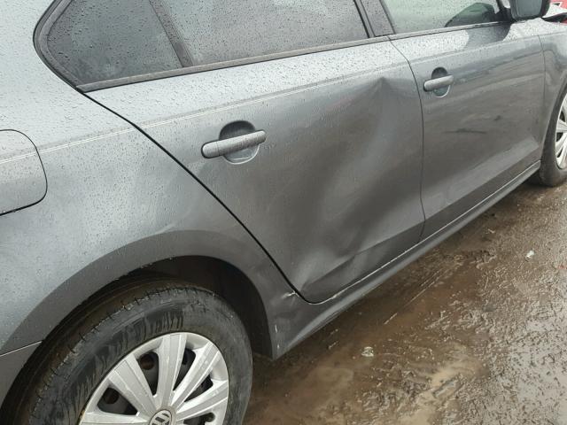 3VW1K7AJ5BM068256 - 2011 VOLKSWAGEN JETTA BASE GRAY photo 9