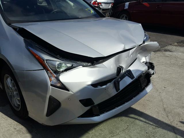 JTDKBRFU3H3575494 - 2017 TOYOTA PRIUS SILVER photo 9