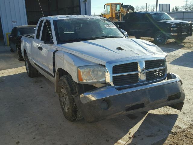 1D7HE42K95S158347 - 2005 DODGE DAKOTA SLT WHITE photo 1