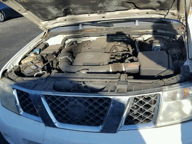 5N1AR18W45C757221 - 2005 NISSAN PATHFINDER WHITE photo 7