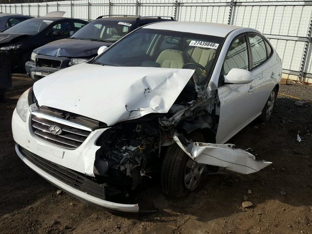 KMHDU46DX9U588112 - 2009 HYUNDAI ELANTRA GL WHITE photo 2