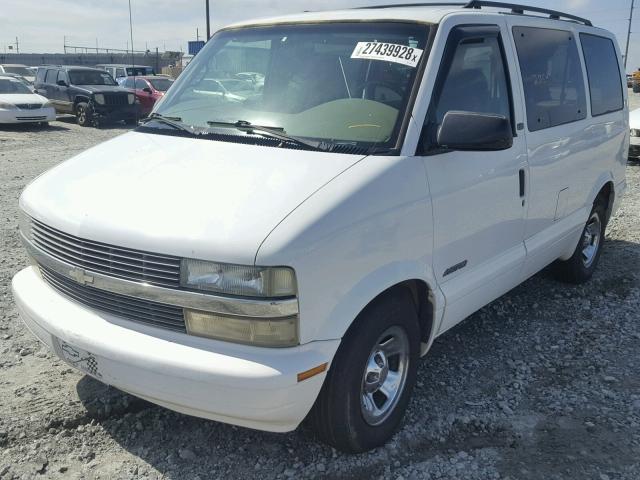 1GNDM19X52B136117 - 2002 CHEVROLET ASTRO WHITE photo 2