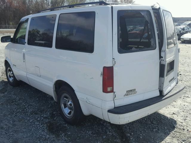 1GNDM19X52B136117 - 2002 CHEVROLET ASTRO WHITE photo 3