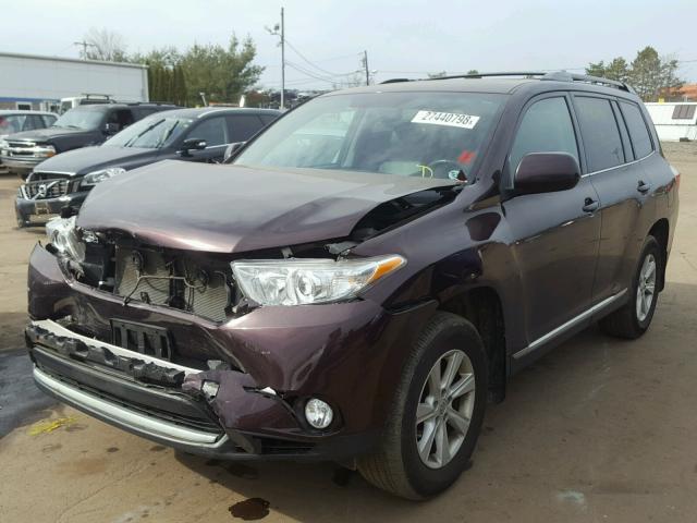 5TDBK3EH1BS072313 - 2011 TOYOTA HIGHLANDER BURGUNDY photo 2