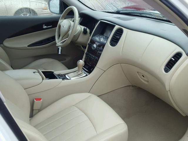 JN1AJ0HR8AM757651 - 2010 INFINITI EX35 BASE WHITE photo 5