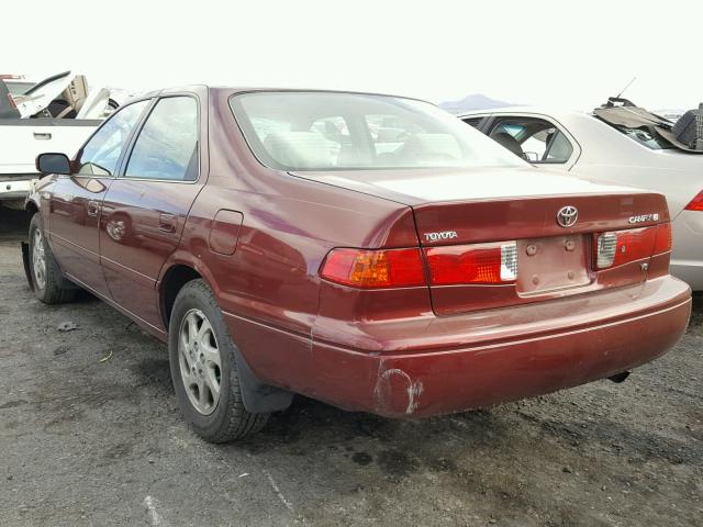 4T1BF28KXYU103774 - 2000 TOYOTA CAMRY LE RED photo 3