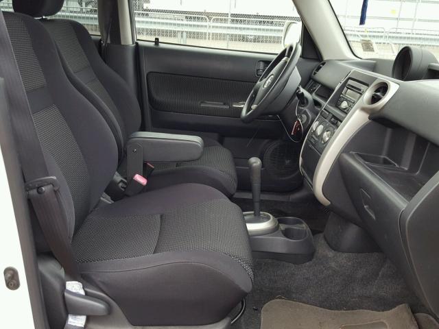 JTLKT324650203598 - 2005 TOYOTA SCION XB 白色 照片 5
