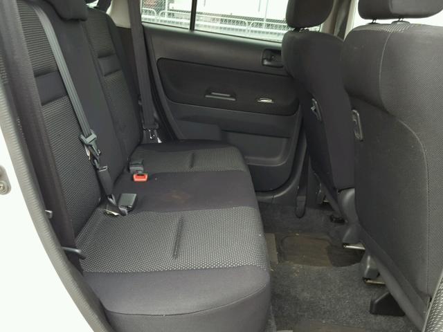 JTLKT324650203598 - 2005 TOYOTA SCION XB 白色 照片 6