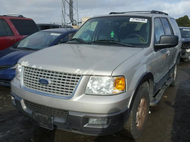 1FMFU155X5LA54142 - 2005 FORD EXPEDITION SILVER photo 2