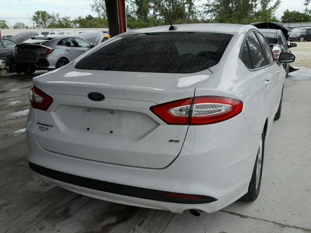 1FA6P0H77E5357442 - 2014 FORD FUSION SE WHITE photo 4