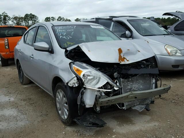 3N1CN7AP2HL879179 - 2017 NISSAN VERSA S SILVER photo 1