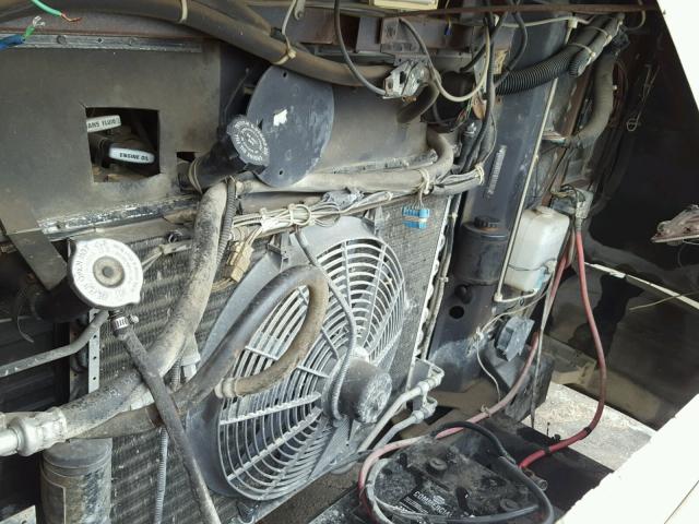 1GBKP37N5M3316820 - 1992 PINN P30 თეთრი ფოტო 7