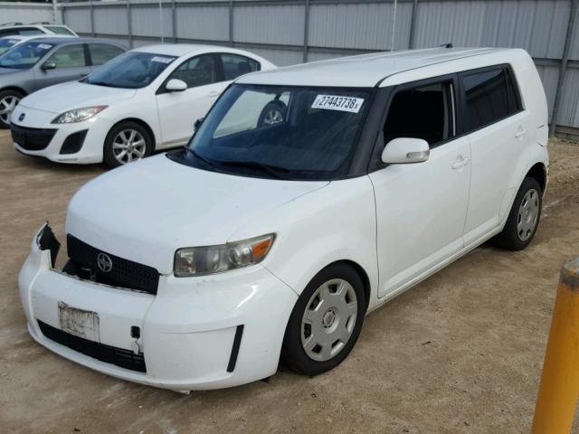 JTLZE4FE6A1103698 - 2010 TOYOTA SCION XB WHITE photo 2