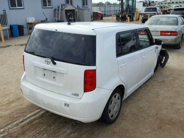 JTLZE4FE6A1103698 - 2010 TOYOTA SCION XB WHITE photo 4