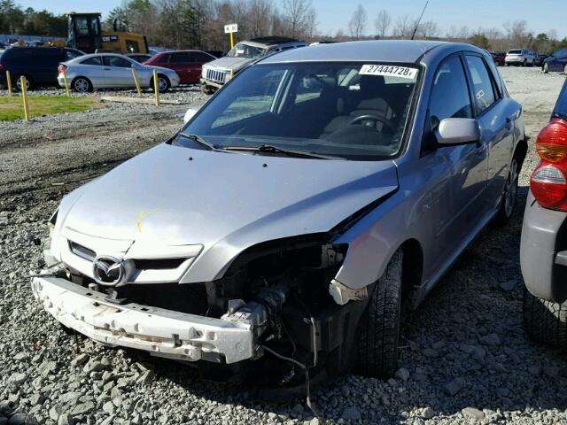 JM1BK343181798538 - 2008 MAZDA 3 HATCHBAC SILVER photo 2