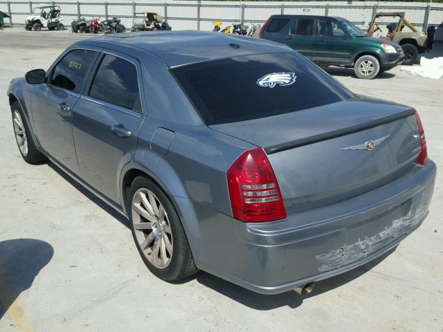 2C3LA73W26H418040 - 2006 CHRYSLER 300C SRT-8 GRAY photo 3