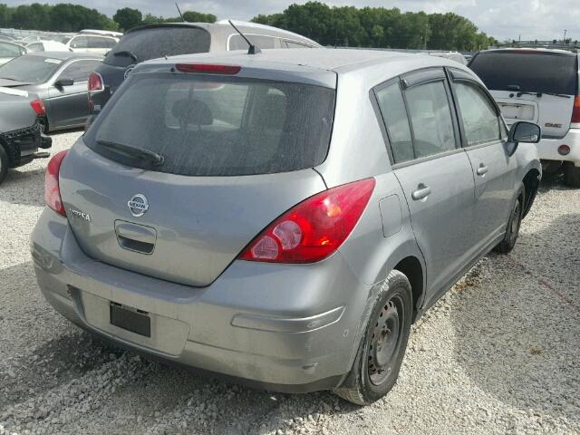 3N1BC13E89L387722 - 2009 NISSAN VERSA S GRAY photo 4