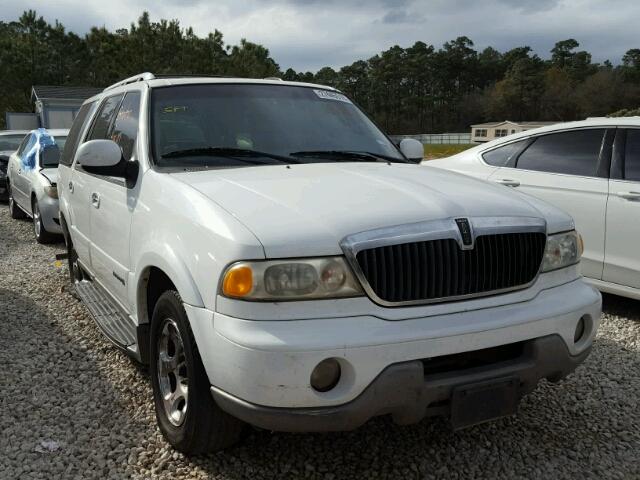 5LMEU27R02LJ15802 - 2002 LINCOLN NAVIGATOR WHITE photo 1