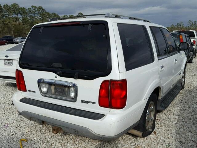 5LMEU27R02LJ15802 - 2002 LINCOLN NAVIGATOR თეთრი ფოტო 4