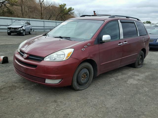 5TDZA23C44S049677 - 2004 TOYOTA SIENNA CE RED photo 2