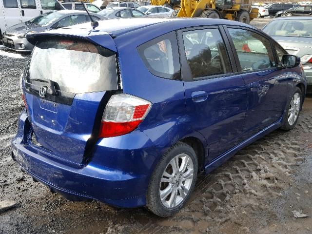 JHMGE884X9S051379 - 2009 HONDA FIT SPORT BLUE photo 4