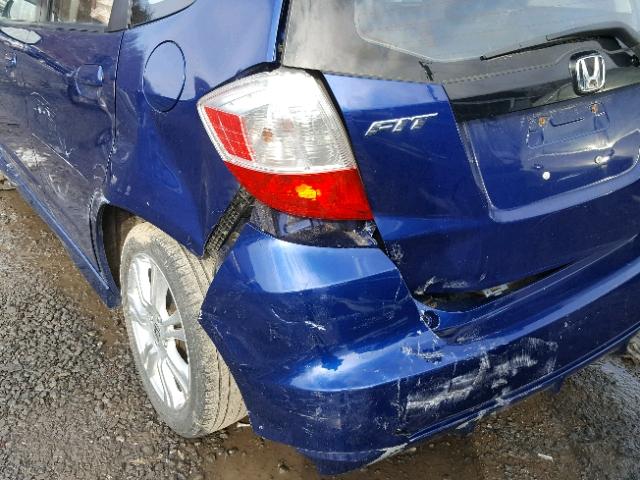 JHMGE884X9S051379 - 2009 HONDA FIT SPORT BLUE photo 9