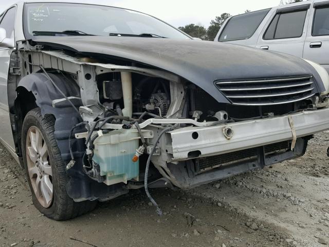 JTHBA30G345017421 - 2004 LEXUS ES 330 SILVER photo 9