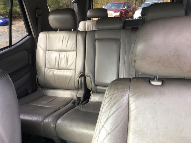 5TDBT44A62S062075 - 2002 TOYOTA SEQUOIA SR SILVER photo 10