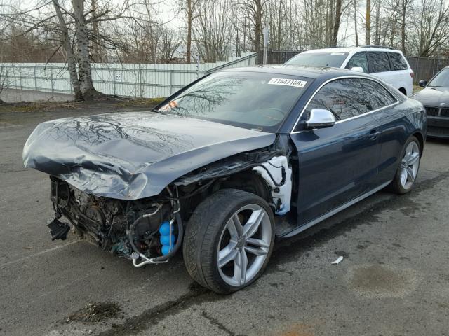 WAURV78T89A045370 - 2009 AUDI S5 QUATTRO GRAY photo 2