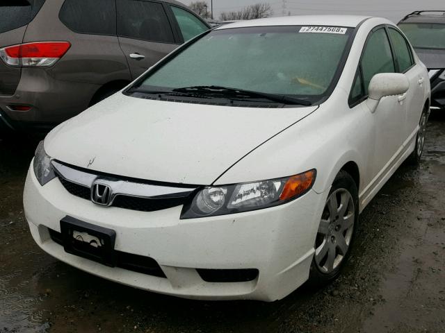 19XFA16549E046094 - 2009 HONDA CIVIC LX WHITE photo 2