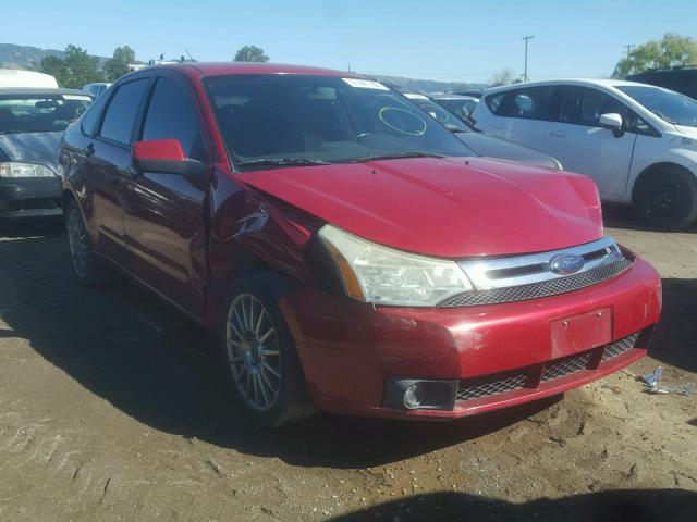 1FAHP36NX9W139751 - 2009 FORD FOCUS SES RED photo 1