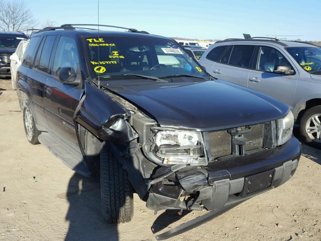 1GNDT13S832357373 - 2003 CHEVROLET TRAILBLAZE BLACK photo 1