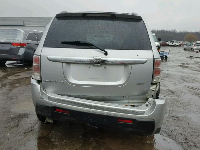 2CNDL23F956141874 - 2005 CHEVROLET EQUINOX LS SILVER photo 9