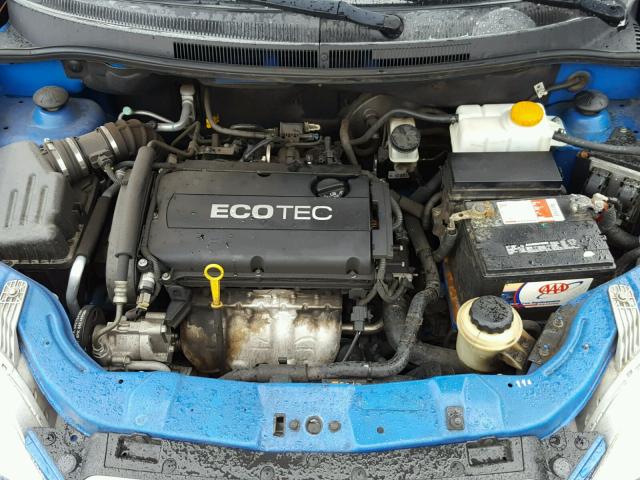 KL1TD6DE0AB125328 - 2010 CHEVROLET AVEO LS BLUE photo 7